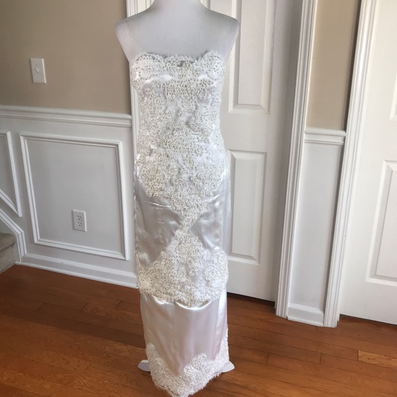 Custom made stunning beaded 2 in 1 wedding dress - Picture 7 of 10